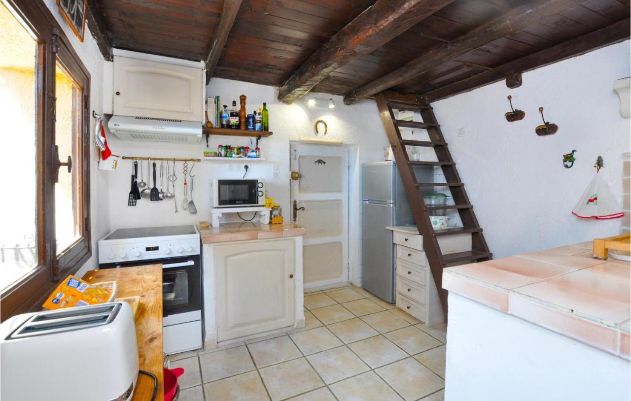 1 Bedroom Lovely Home In Ментона Екстериор снимка